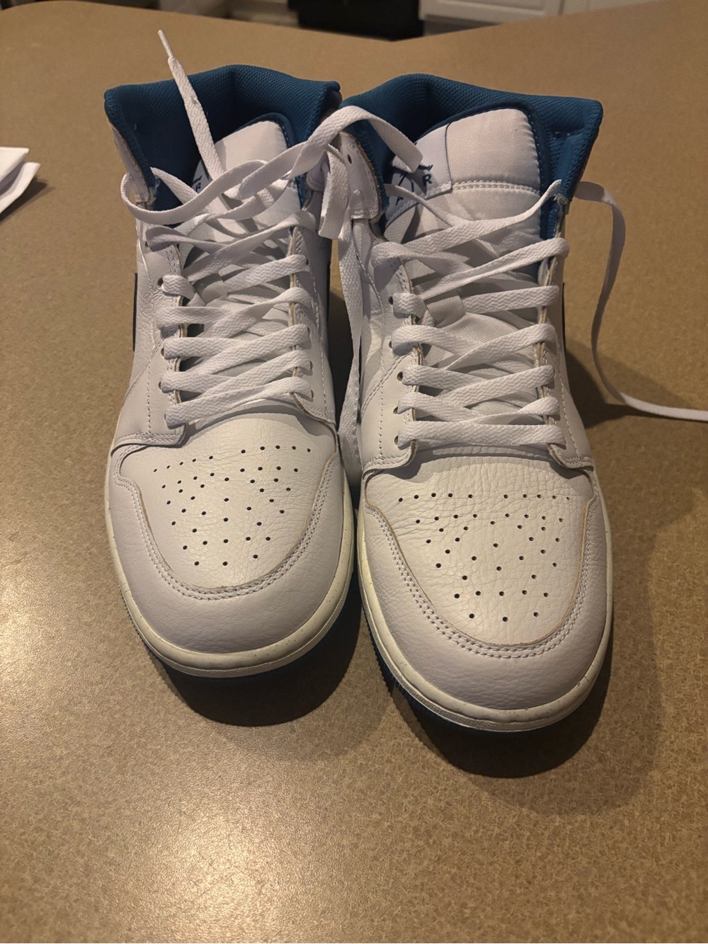 Jordan 1 mid se blue/sail size 13